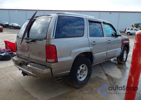 2002 Cadillac Escalade Standard z USA, uszkodzony, nr VIN 1GYEK63N62R135972